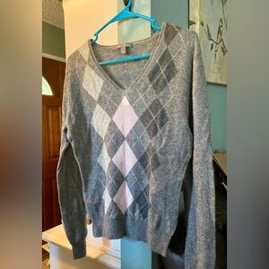 Apt 9 cashmere sweater . Grey and pink